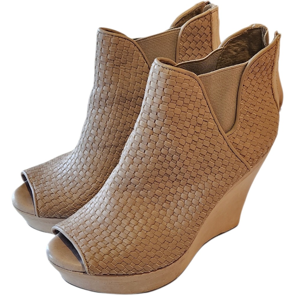 Ugg‎ Hamra Beige/Tan Woven Leather Peep-Toe Wedge Booties Women's US 8
